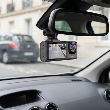 Dashcam 3 canaux carte SD 64 Go incluse prêt à l’emploi